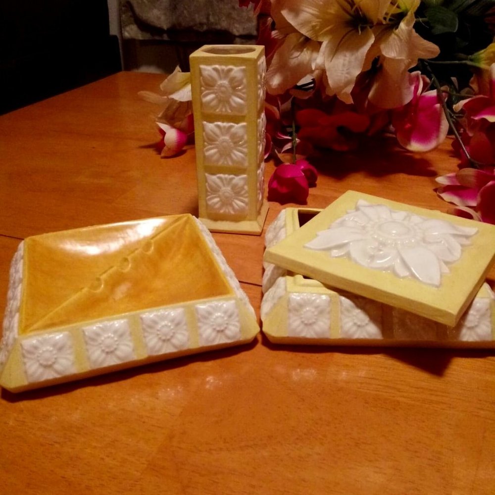 mid century ceramic table top set